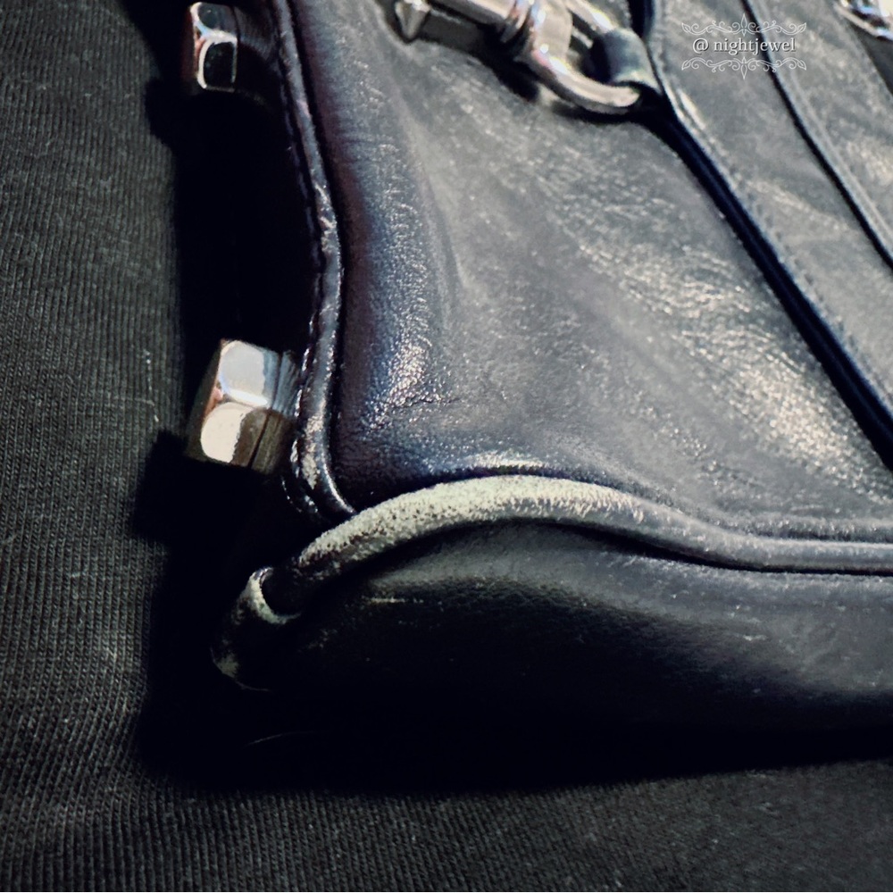 💙REBECCA MINKOFF Dark Navy Blue MAC clutch crossbody small medium silver chain - Picture 5 of 10